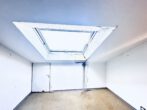 Sanierungsobjekt mit kreativem Charme- ideal für Handwerker und Gestalter - DG Zimmer