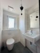 2-Zimmer-Penthousewohnung (bezugsfrei) mit Dachterrasse, EBK, Aufzug, TG-Stellplatz + Wallbox - Gäste-WC