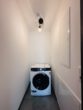 2-Zimmer-Penthousewohnung (bezugsfrei) mit Dachterrasse, EBK, Aufzug, TG-Stellplatz + Wallbox - Abstellraum mit Waschmaschinenanschluß