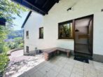 Wohnen mit Weitblick – Einfamilienhaus in ruhiger Lage von Wilhelmsfeld - Terrasse vor Küche