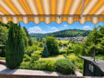 Wohnen mit Weitblick – Einfamilienhaus in ruhiger Lage von Wilhelmsfeld - Terrassenblick über Wilhelmsfeld