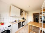 Vermietetes Mehrfamilienhaus mit 4 Wohneinheiten in ruhiger Feldrandlage - 1. OG links Küche