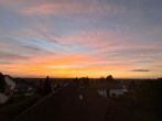 Attraktives Zweifamilienhaus in begehrter Lage an den Weinbergen - Abendstimmung