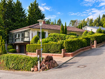 Sanierungsbedürftiges Haus mit 1.738 m² Anwesen in traumhafter Waldrandlage und viel Potenzial, 69259 Wilhelmsfeld, Zweifamilienhaus