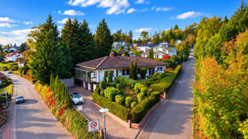Sanierungsbedürftiges Haus mit 1.738 m² Anwesen in traumhafter Waldrandlage und viel Potenzial, 69259 Wilhelmsfeld, Zweifamilienhaus