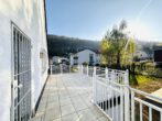 Attraktive Kapitalanlage: Charmantes Einfamilienhaus mit Garten in idyllischer Lage - West Terrasse