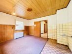 Einfamilienhaus mit Nebengebäuden auf großzügigem Areal (ca. 4.700 m²) in Hohensachsen - Küche mit Essbereich