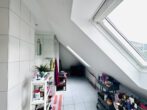 Kompakt & clever: 3 Zimmer-DG-Wohnung auf 38 m² – ideal für Singles (keine WG) - Bad