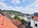 Vielseitiges Mehrfamilienhaus mit großzügiger Wohnfläche und hochwertig ausgebautem Spitzboden – ideal für Kapitalanleger und Eigennutzer - Ausblick Spitzboden