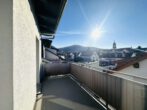 Moderne 3 Zimmer-DG Wohnung mit EBK und Balkon ab sofort - Balkon