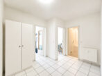 Gemütliche 2-Zimmer-Wohnung mit sonnigem Balkon und Stellplatz– Einzug ab 01.10.2026 - Flur