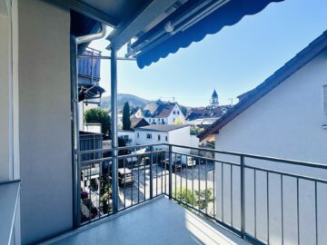 Bezugsfreie 3-Zi.-Wohnung (2. OG) mit gepflegter Ausstattung und Einbauküche–zentral in Dossenheim, 69221 Dossenheim, Etagenwohnung
