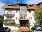 3-Zimmer Wohnung im DG mit Dachterrasse, neuer Einbauküche und KFZ-Stellplatz - Hausansicht