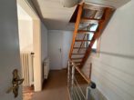 Für Liebhaber besonderer Immobilien: Kleines Einfamilienhaus mit 3 Zimmer - Flur OG