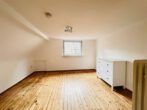 Für Liebhaber besonderer Immobilien: Kleines Einfamilienhaus mit 3 Zimmer - Schlafzimmer