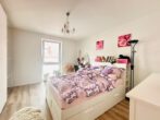 3-Zimmer-Wohnung mit Balkon und KFZ-Stellplatz im Herzen von Dossenheim - Schlafzimmer