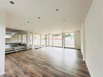 Schriesheim-Altenbach: Moderne Bürofläche mit großer Dachterrasse, 6 Zimmern & 2 Carports, 69198 Schriesheim-Altenbach, Bürofläche