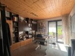 In 7 Minuten in Altenbach: Schönes 3-Familienhaus mit Ausbaupotenzial - Büro OG