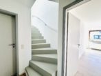 4-Zimmer-Maisonette in ruhiger Sackgassenlage mit Balkon und Stellplatz ab 01.05.2026 - Treppenaufgang in der Wohnung